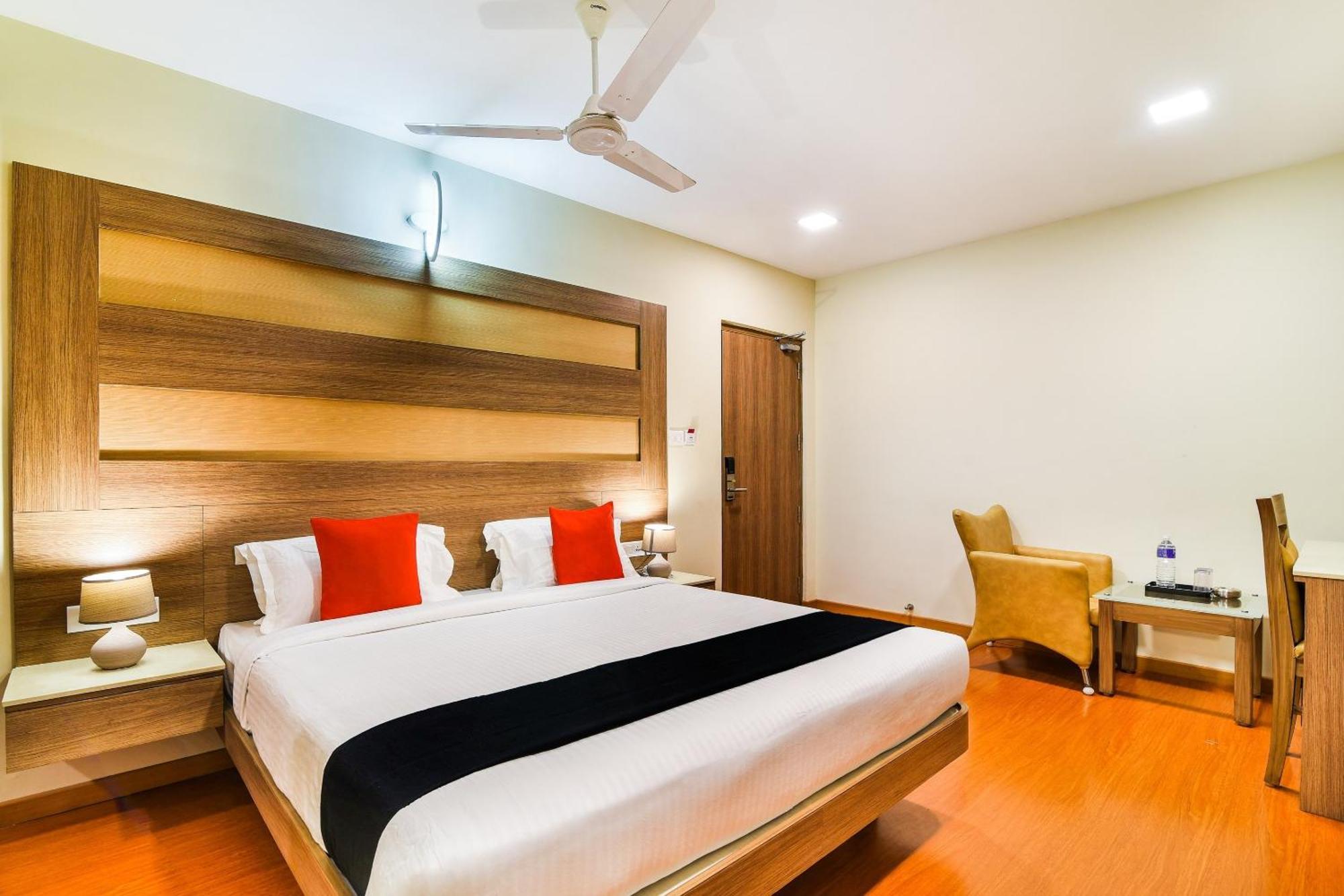 Hotel Super Capital O Grand Plaza Coimbatore Zewnętrze zdjęcie