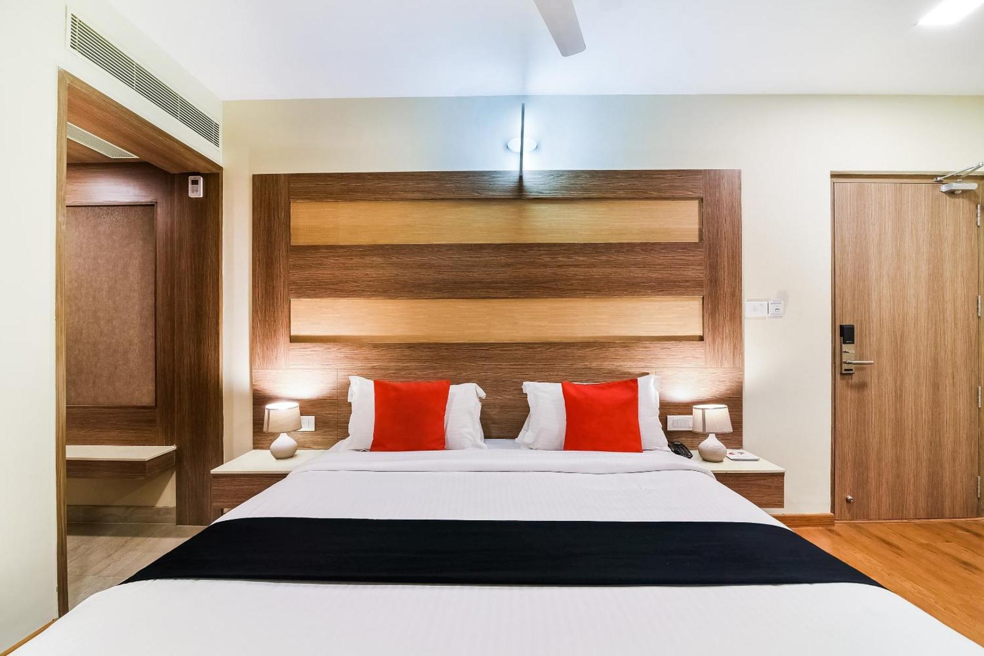 Hotel Super Capital O Grand Plaza Coimbatore Zewnętrze zdjęcie