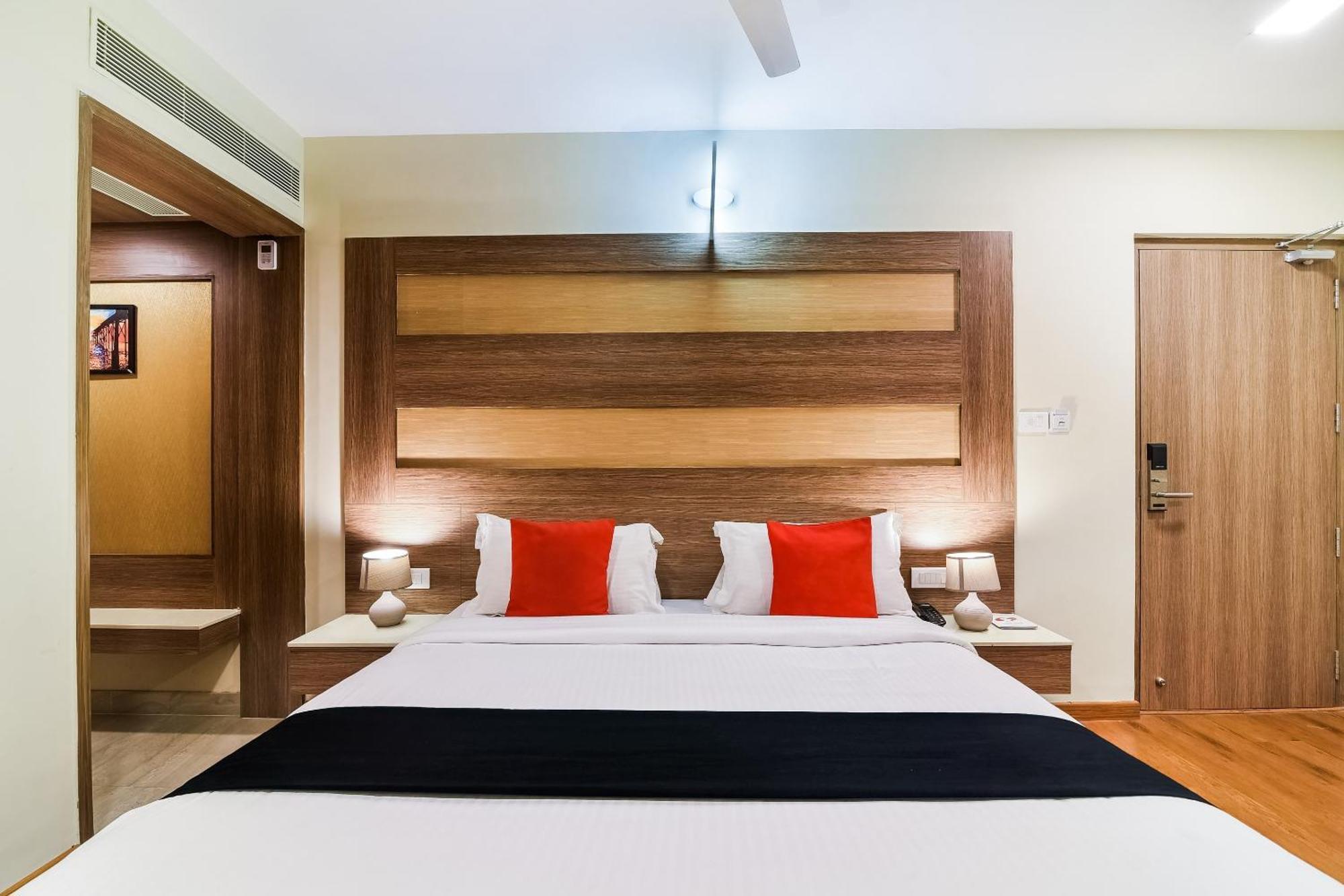 Hotel Super Capital O Grand Plaza Coimbatore Zewnętrze zdjęcie