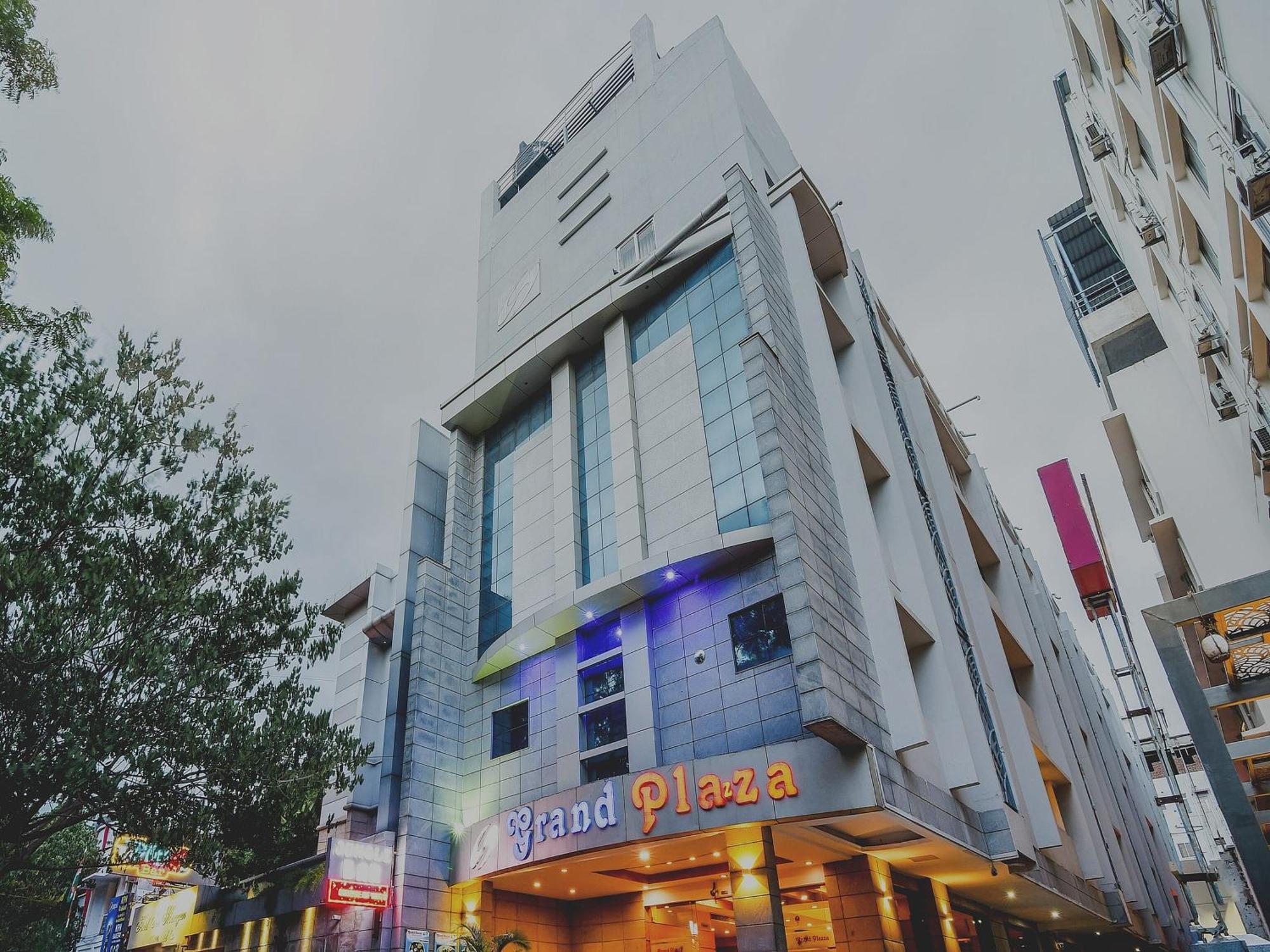Hotel Super Capital O Grand Plaza Coimbatore Zewnętrze zdjęcie
