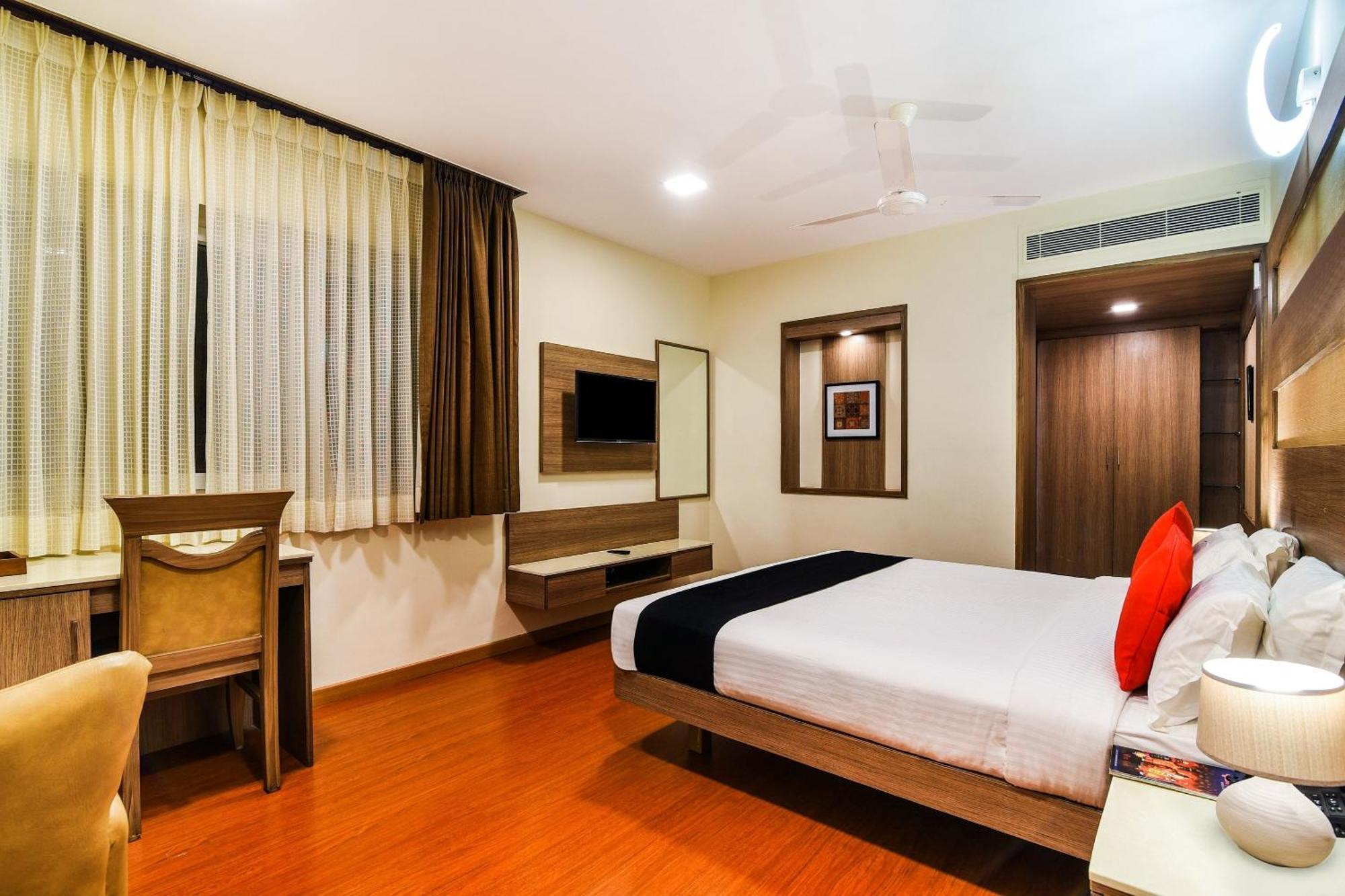 Hotel Super Capital O Grand Plaza Coimbatore Zewnętrze zdjęcie