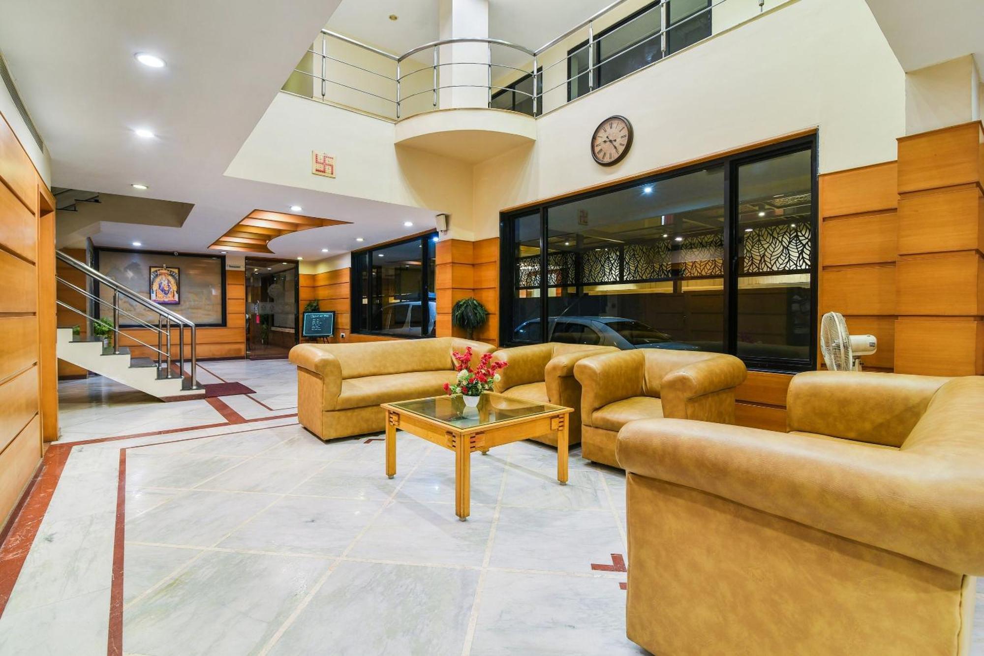 Hotel Super Capital O Grand Plaza Coimbatore Zewnętrze zdjęcie