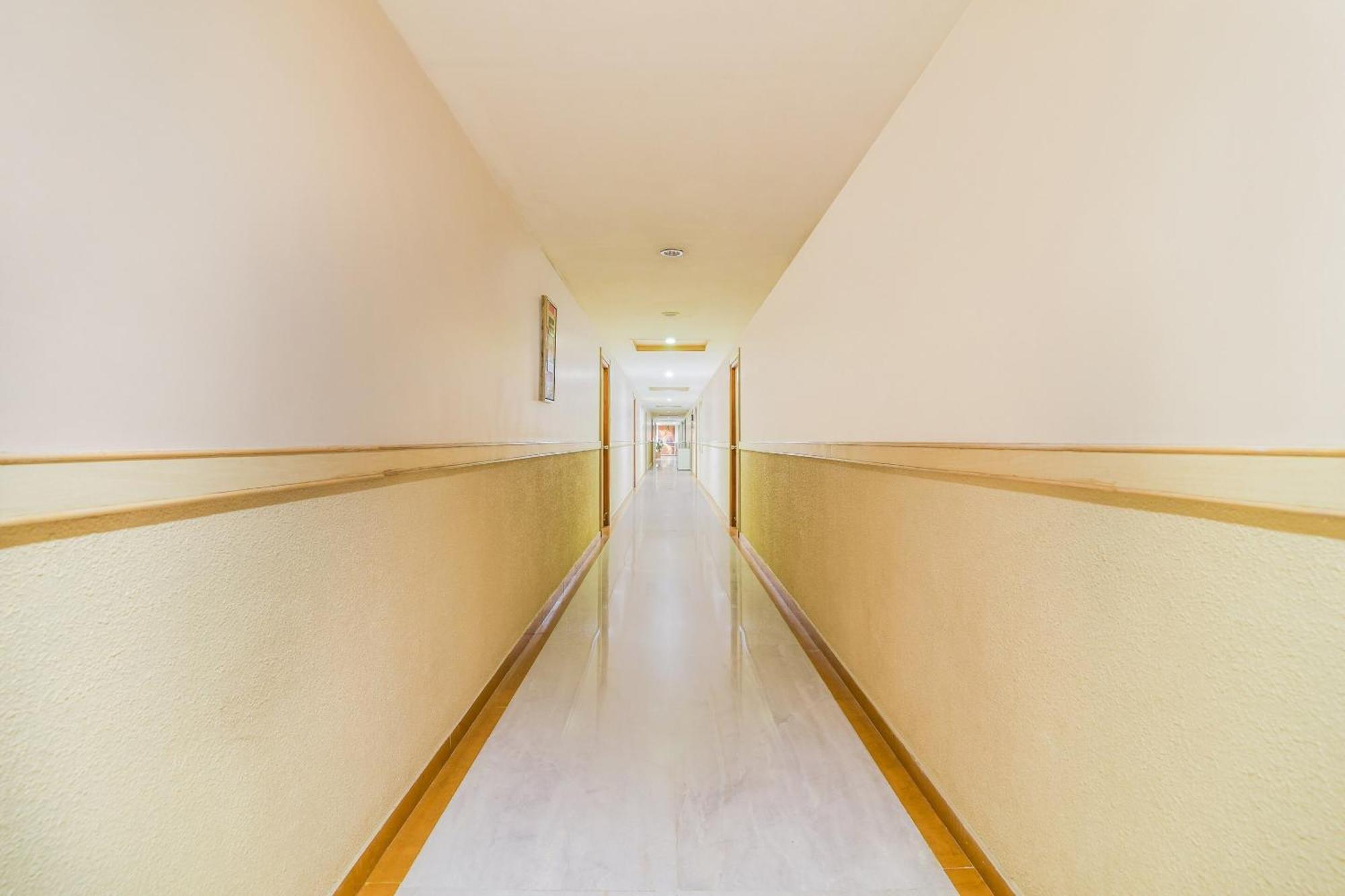 Hotel Super Capital O Grand Plaza Coimbatore Zewnętrze zdjęcie