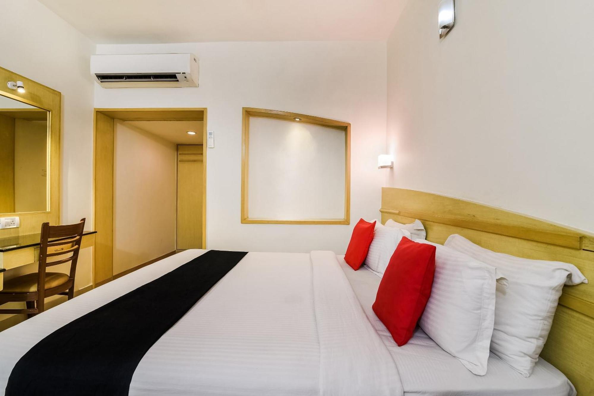 Hotel Super Capital O Grand Plaza Coimbatore Zewnętrze zdjęcie