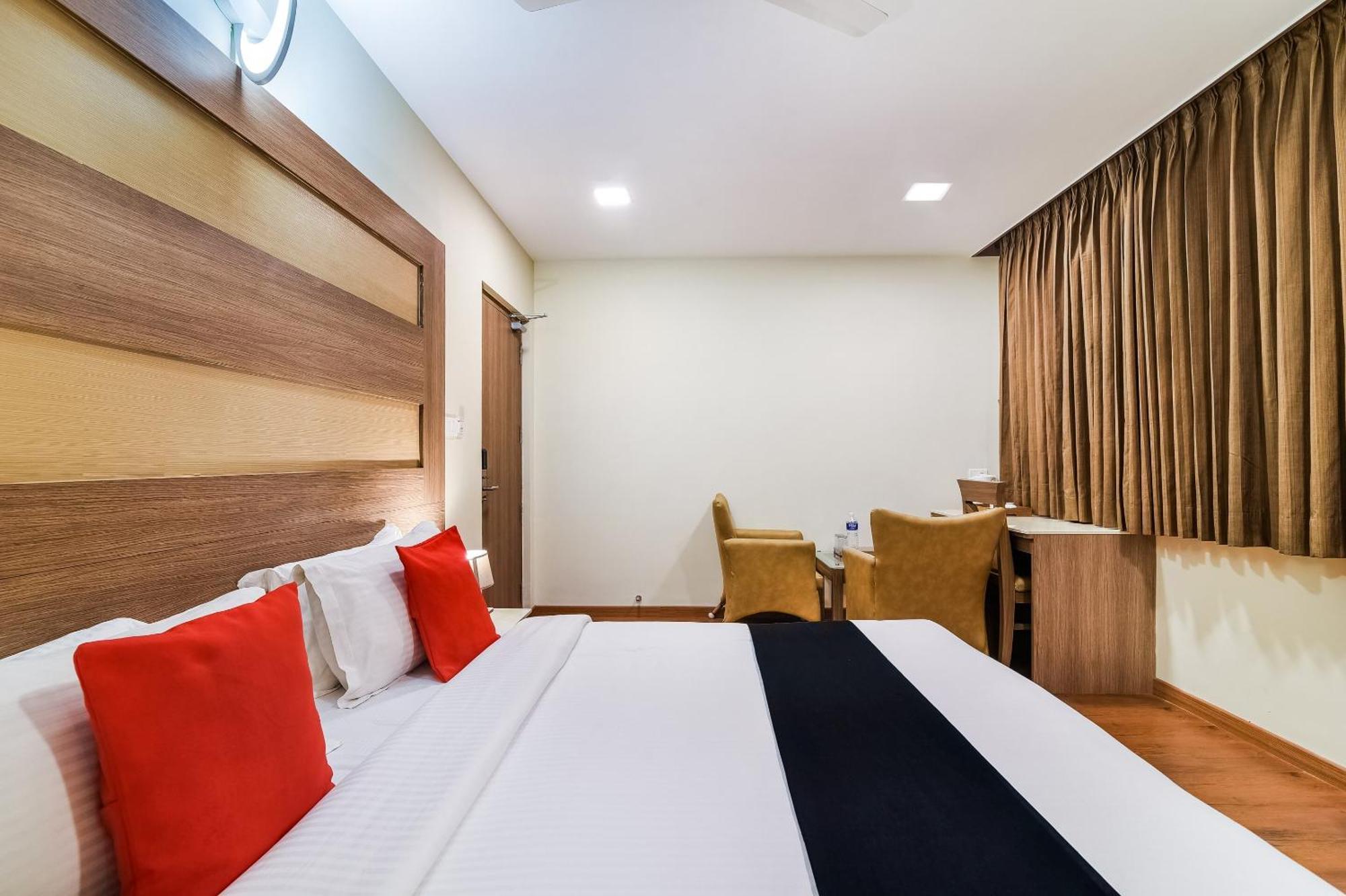 Hotel Super Capital O Grand Plaza Coimbatore Zewnętrze zdjęcie