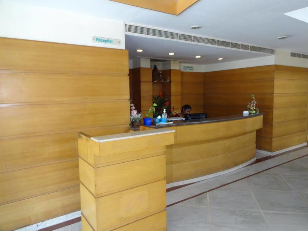 Hotel Super Capital O Grand Plaza Coimbatore Zewnętrze zdjęcie